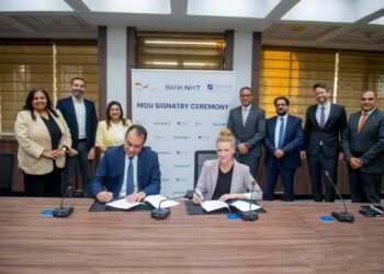 بنك نكست يوقّع مذكرة تفاهم مع كلية فرانكفورت للتمويل والإدارة وشركة شيمونيكس لدعم استراتيجيته للتحول المناخي