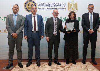 هيئة الرقابة المالية تكرم 13 شركة تصدرت تقييم تقارير إفصاحات الاستدامة والمناخ لعام 2024