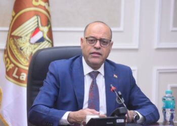 وزير العمل يصدر قرارًا وزاريًا بشأن تحديد الإجازات الدينية للإخوة المسيحيين