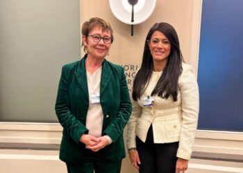 تفاصيل لقاء وزيرة التخطيط مع رئيسة البنك الأوروبي لإعادة الإعمار والتنمية EBRD بـ”دافوس”