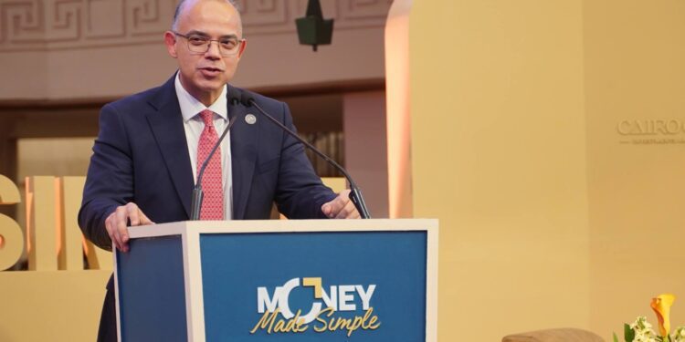 رئيس الرقابة المالية يؤكد أهمية الثقافة المالية لتعزيز الاستثمار الرشيد وحماية المواطنين