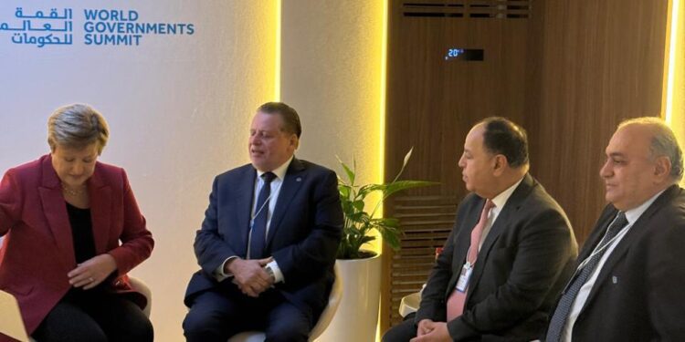 محافظ المركزي يشارك في فعاليات المنتدى العاشر للمالية العامة في الدول العربية في دبي 