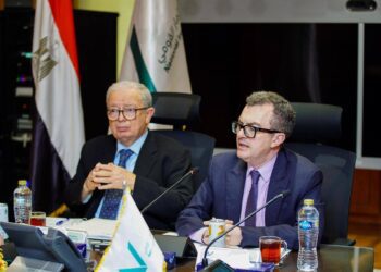 وزير التخطيط يترأس اجتماع مجلس إدارة بنك الاستثمار القومي ( تفاصيل )