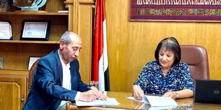 جمعية الصعيد تُوقع عقدًا مع “دلتا كور” لتعزيز التحول الرقمي ببرنامج التمويل متناهي الصغر