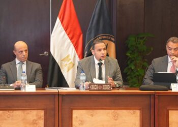 رئيس الرقابة المالية يبحث مقترحات تعزيز جاذبية السوق مع جمعية الاستثمار المباشر ورأس المال المخاطر