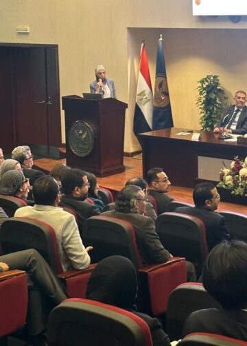 رئيس هيئة الرقابة المالية يبحث معايير تنظيم إعادة التأمين مع ممثلي الشركات
