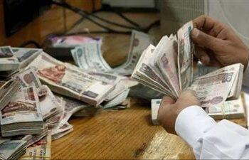أزمة كبرى في فرع إحدى شركات التمويل متناهي الصغر بـ “قويسنا”.. وعملاء يتهمون موظفة بالاستيلاء على أقساط تصل قيمتها 3 ملايين جنيه