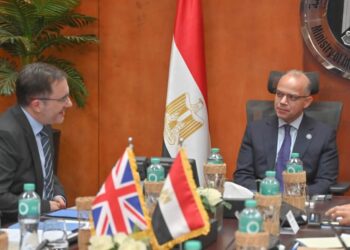 وزير الاستثمار : إمكانية دراسة التعاون بين مؤسسة الاستثمار الدولي البريطانية وصندوق مصر السيادي لتمويل الشركات المصرية المصدرة