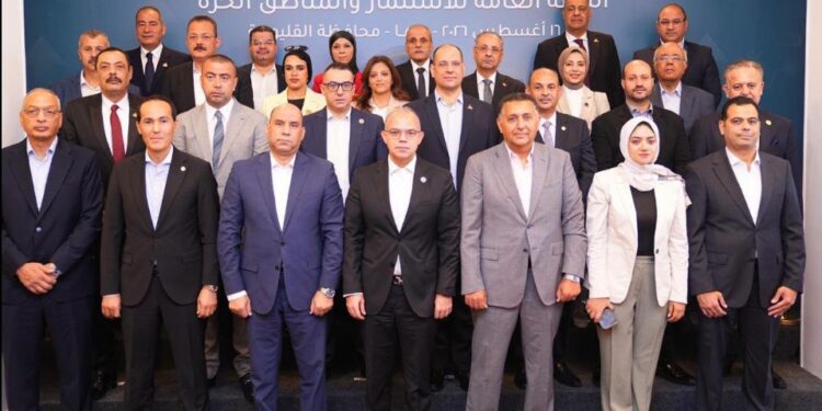 وزيرا «الاستثمار والتجارة الخارجية» و«العمل» و«محافظ القليوبية» يفتتحون مركز خدمات المستثمرين بالمنطقة الاستثمارية في بنها