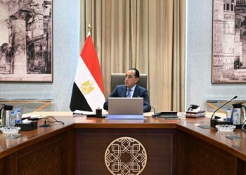 تفاصيل اجتماع رئيس الوزراء مع رئيس هيئة الرقابة المالية لبحث مستجدات الأنشطة المالية غير المصرفية